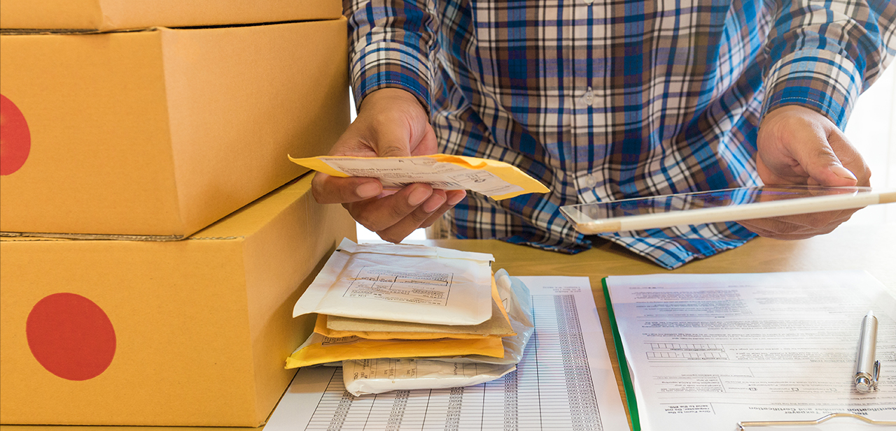 documents-courier